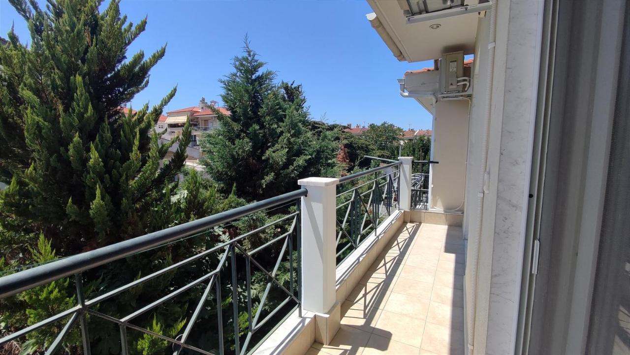 The Golden Guest House Peraía المظهر الخارجي الصورة